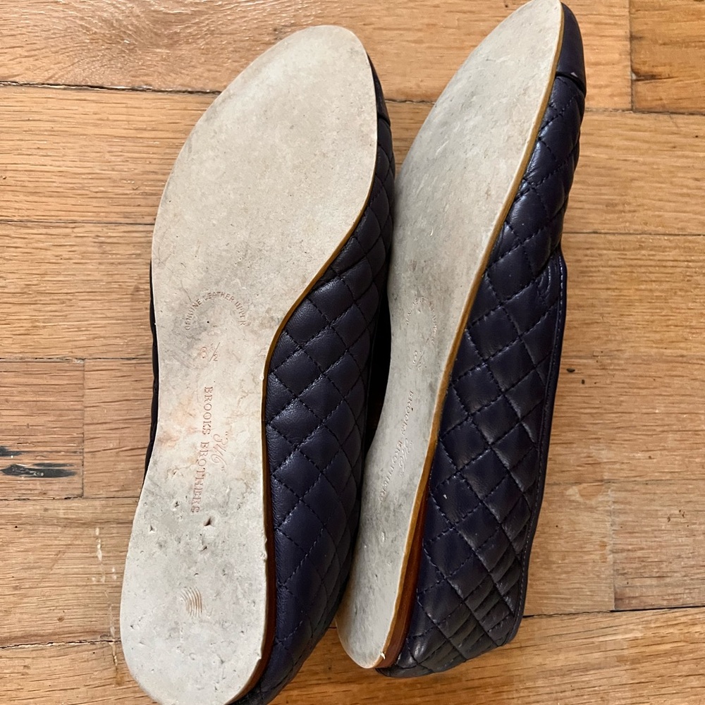 Brooks Brothers Navy Blue Quilted Leather Ballet Flats Cap Toe Shoes - Picture 5 of 7